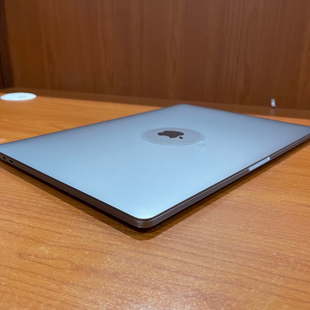 MacBook Pro 15 Inch Touchbar 2019 Core i7 2.8GHz Ram 16 GB Ssd 512 GB