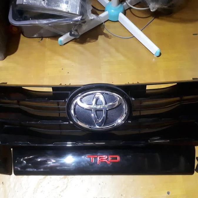 GRILL FORTUNER VRZ TRD ORIGINAL