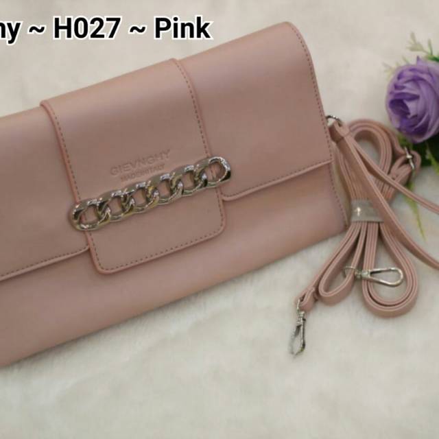 Tas CLUCTH Bag Givenchy
Series # H027 #