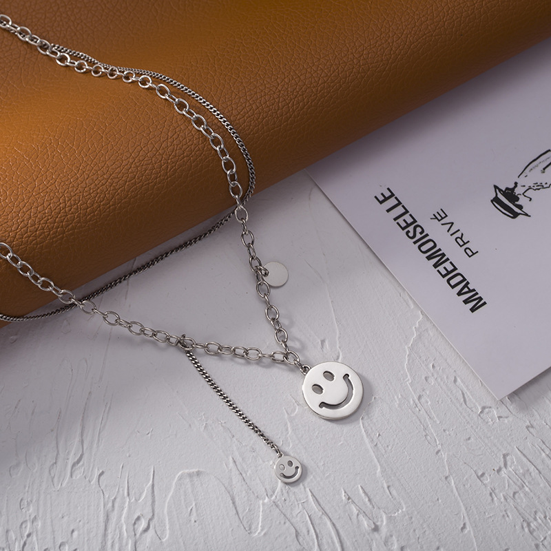 [Women Punk Chain Necklaces] [Ladies Fashion Hip Hop Clavicle Necklace] [Girls Personality Smiley Face Pendant Necklace]