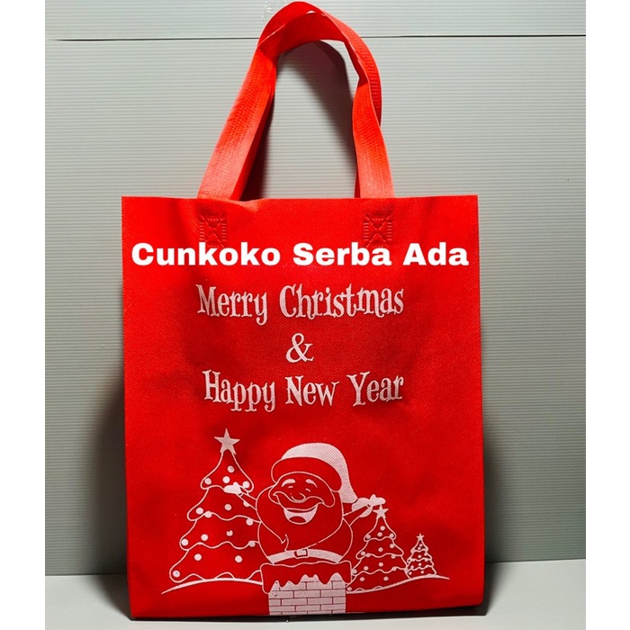 

✨ BISA COD ✨ GOODIE BAG / TAS SPUNBOND NATAL 30 X 40 CM / 1 PACK ISI 12 PCS ( 002 )