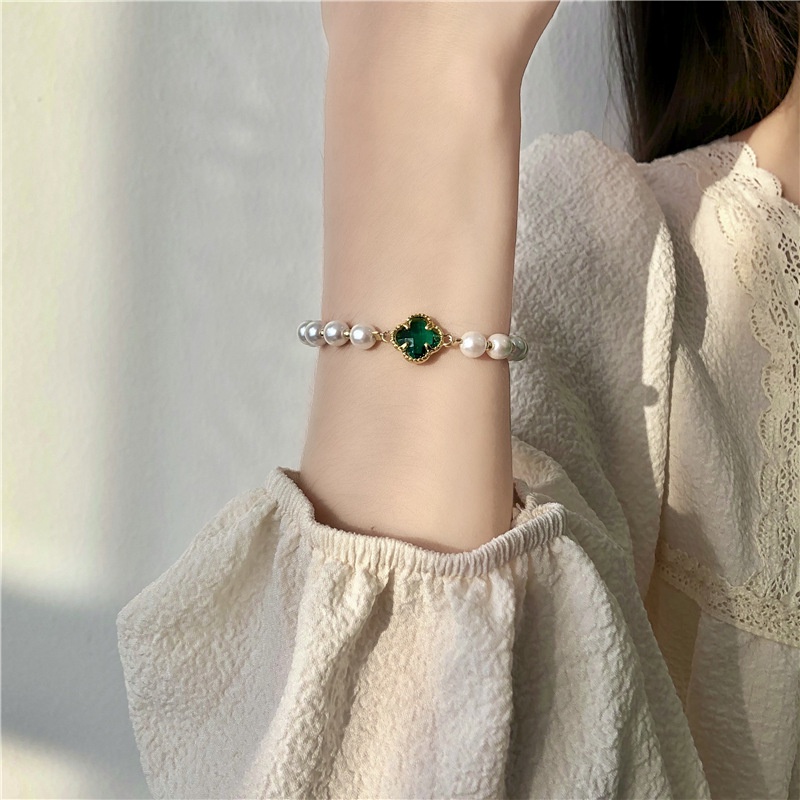 Gelang Manik-Manik Mutiara Bentuk Daun Semanggi Gaya Retro Elegan Untuk Wanita