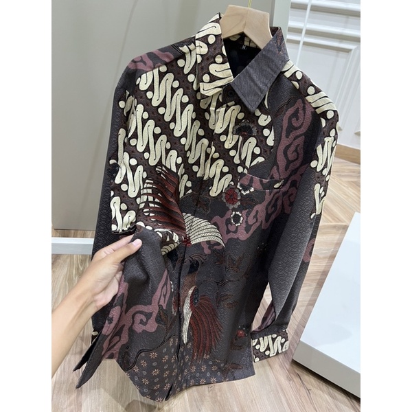 (Akita-nadine tunik series Nude) set couple kebaya wanita &amp; kemeja batik pria. kebaya wisuda kebaya kondangan kebaya lamaran bahan lace premium