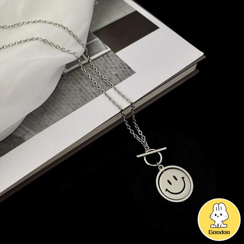 Fashionable Simple Smile Pendant Hip Hop Pria dan Wanita Kalung -Doo
