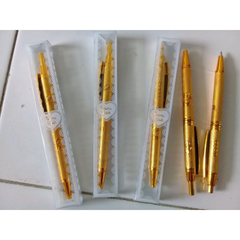 

Souvenir Bolpoint Emas/Pen Emas/Pulpen Emas/Pena Silver/Souvenir Alat Tulis/PulpenEmasSilverGrosir