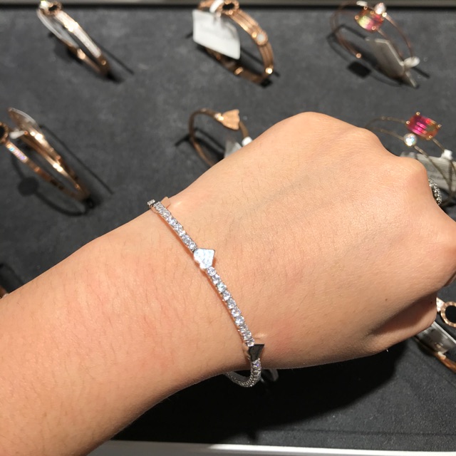 (JASTIP KKV) GELANG ( HARGA SUDAH TERMASUK JASTIP)