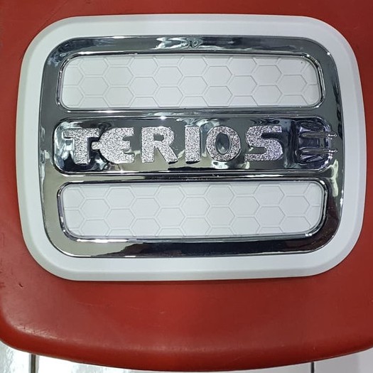 Tanc cover TUTUP bensin MOBIL TERIOS 2006 sampai 2017 2016 2015 2014 2013 2012 2011 2010 2009 2008 adventure tx PUTIH / hitam dof chrome crome carbon