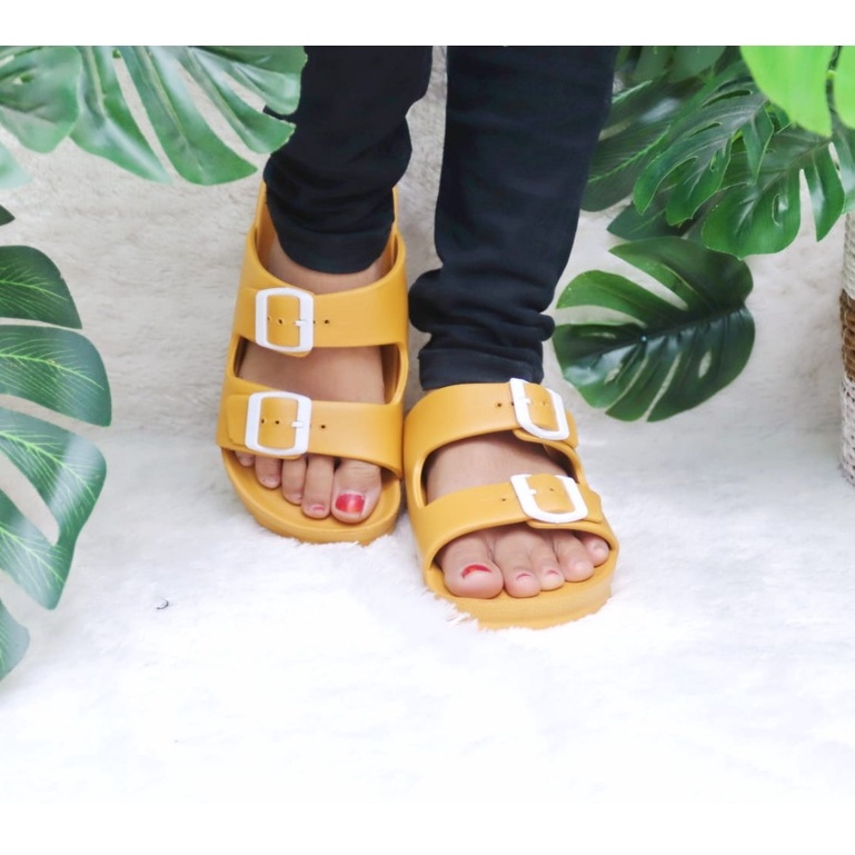 Sandal Wanita Selop Sandal Slip On Sandal Tali Wanita Sandal Slide Terbaru Sandal Selop Wanita Sendal Cewek Senddal Slip On Sandal Rumah Sandal Fashionable