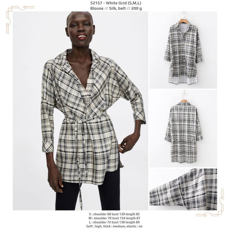 52157 White Grid Blouse / Blouse Kotak Hitam Putih