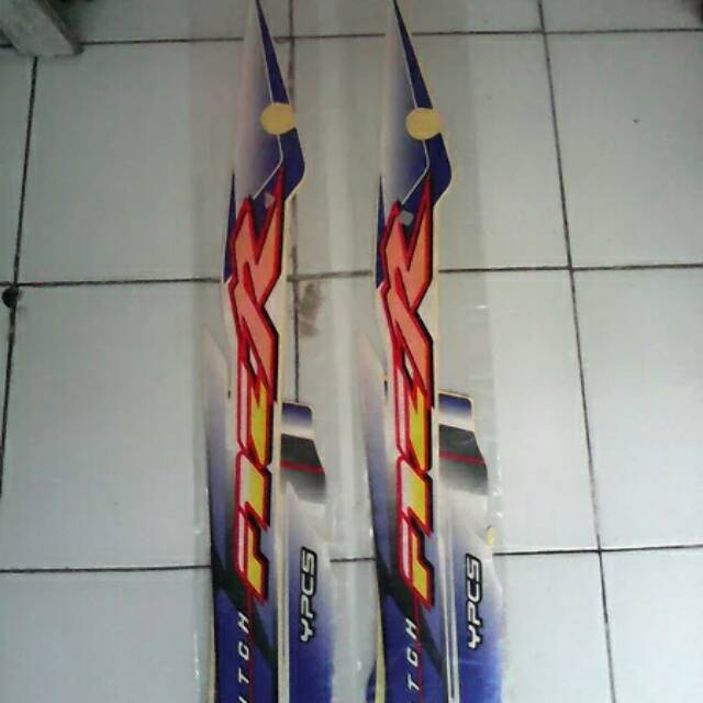 striping fiz r 2003 biru putih