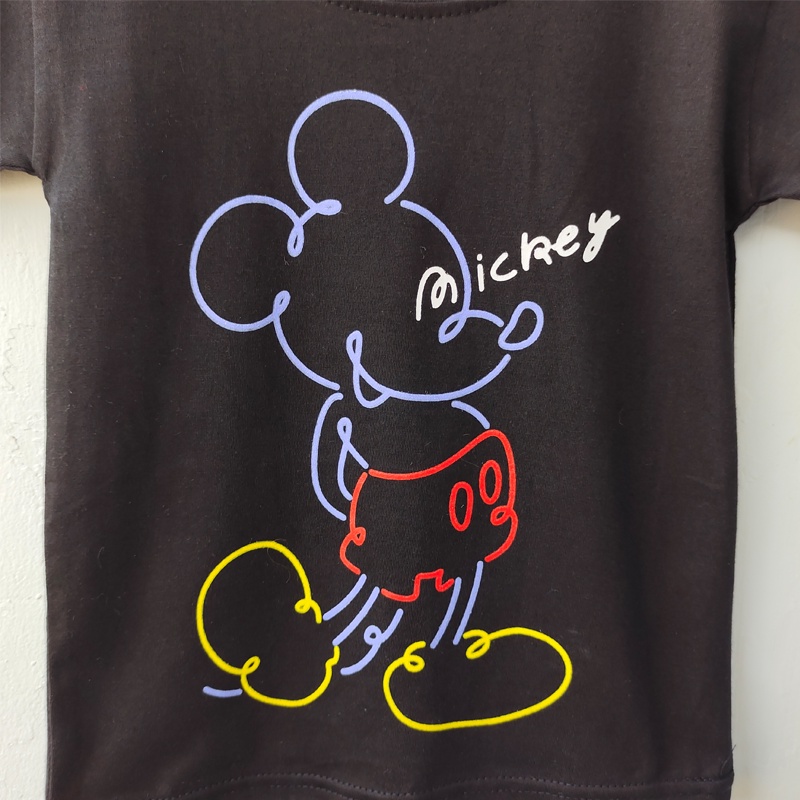 KAOS ANAK CHARACTER MCKY hitam