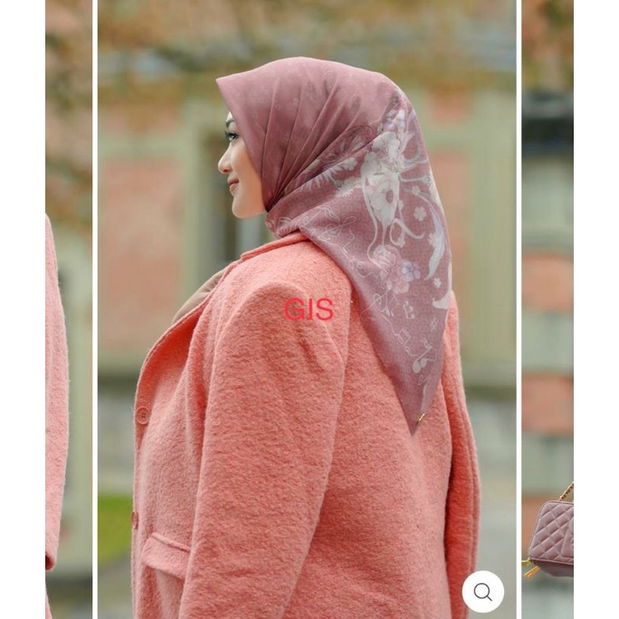 new the nada series buttonscarves -gis