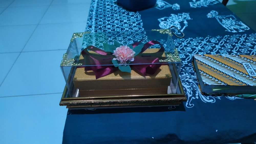 Frame Tempat Uang Box Karton Untuk Seserahan Pernikahan/tunangan - Fub