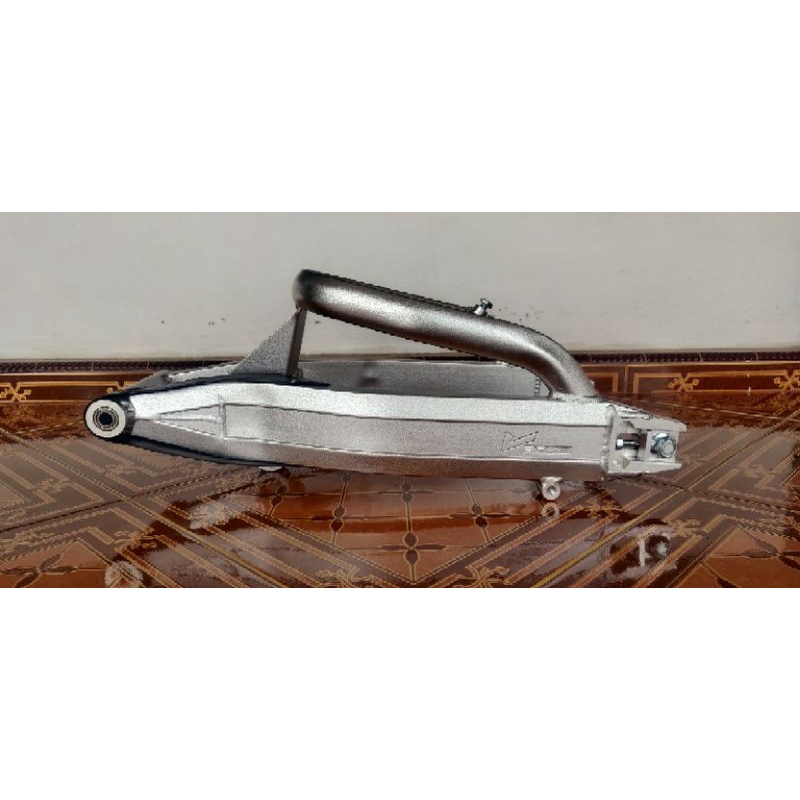swing arm new Vixion vrossi GEN 2 muat velg 5.5 inch