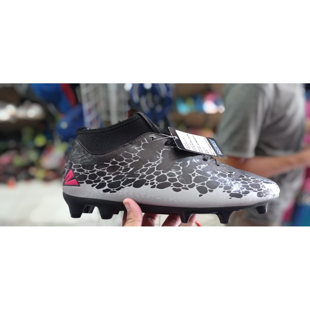 SEPATU BOLA 2 BEAT "SILVA FT"