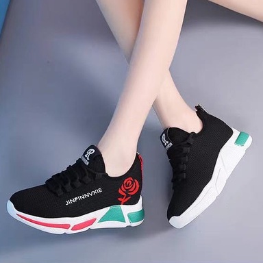 Sneakers Casual Sport Running Fashion Wanita Terbaru Design Simple Keren - 888