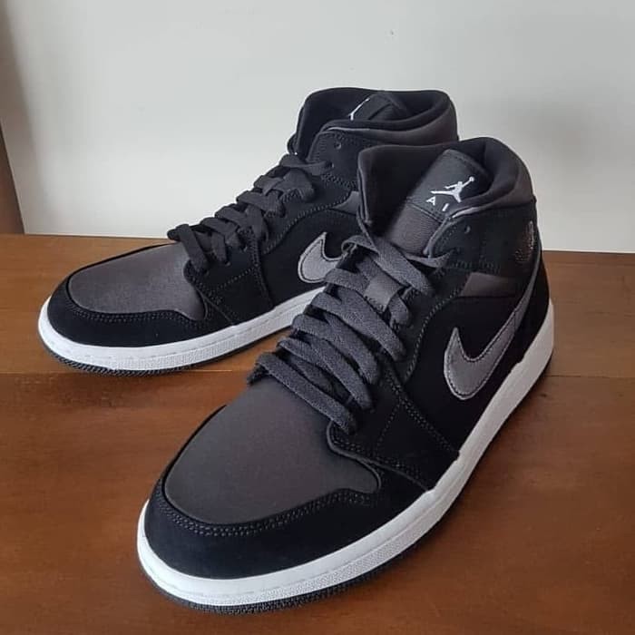 nike jordans black and grey