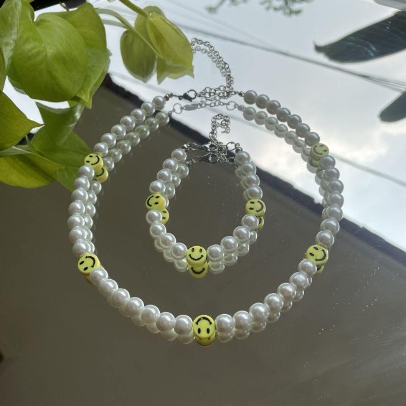 Smiley Pearl Necklace and Bracelet