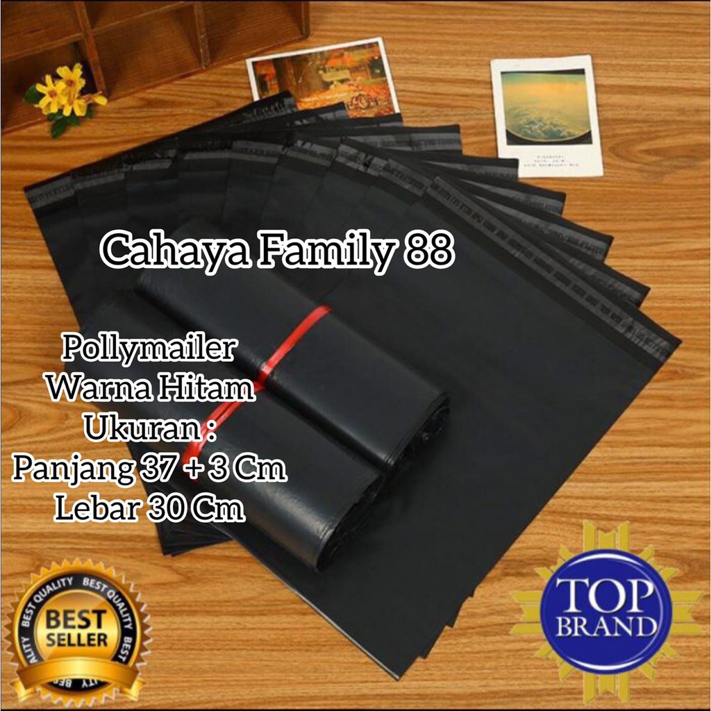 

Plastik Packing Online Polymailer 30x40 Hitam Polimailer Kemasan Amplop [ 100 Lembar ]
