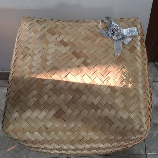Besek bambu besar 40cm geraisurya