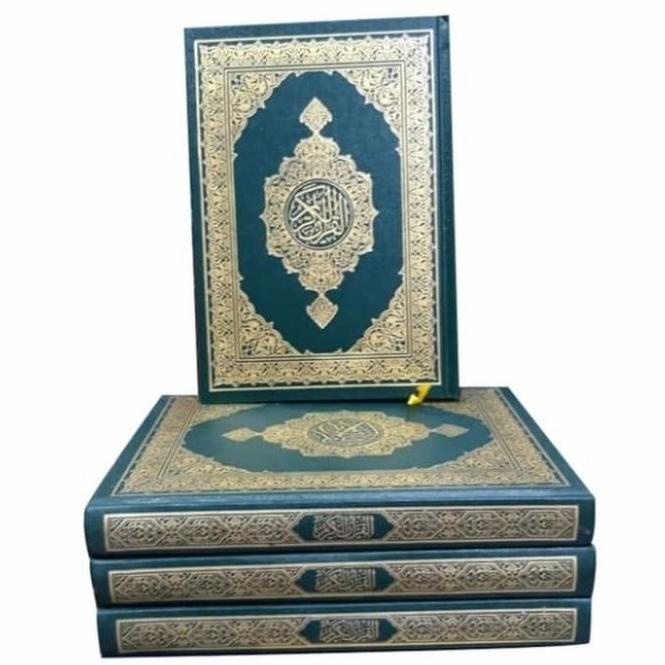 

Al-quran Madinah/Mushaf Madinah - Ukuran 2014 cm - Asli Saudi !! Star Seller Termurah