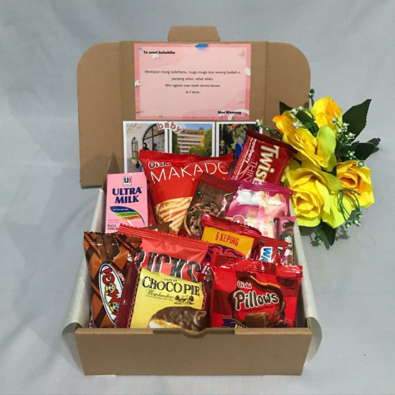 

Snack box mix warna | Kado ultah/wisuda