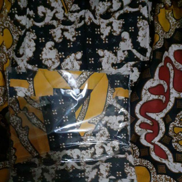 (1kg=4pcs) Kemeja Batik Lengan Panjang Batik Kamandaka Batik Solo Seragam Batik