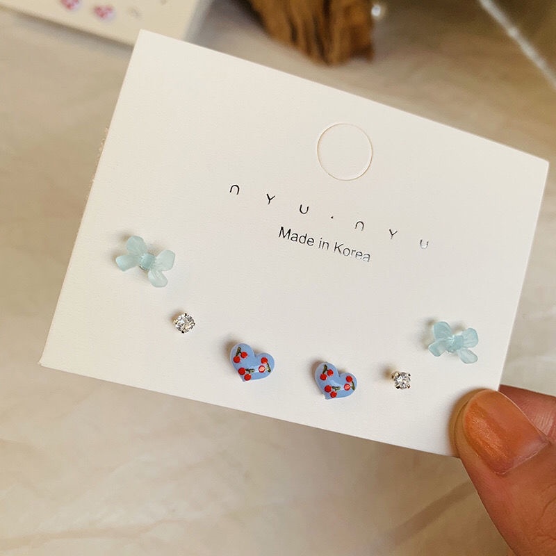 Hati yang lucu set anting-anting s perak jarum manis genit Cherry enam potong zirkon busur anting-an