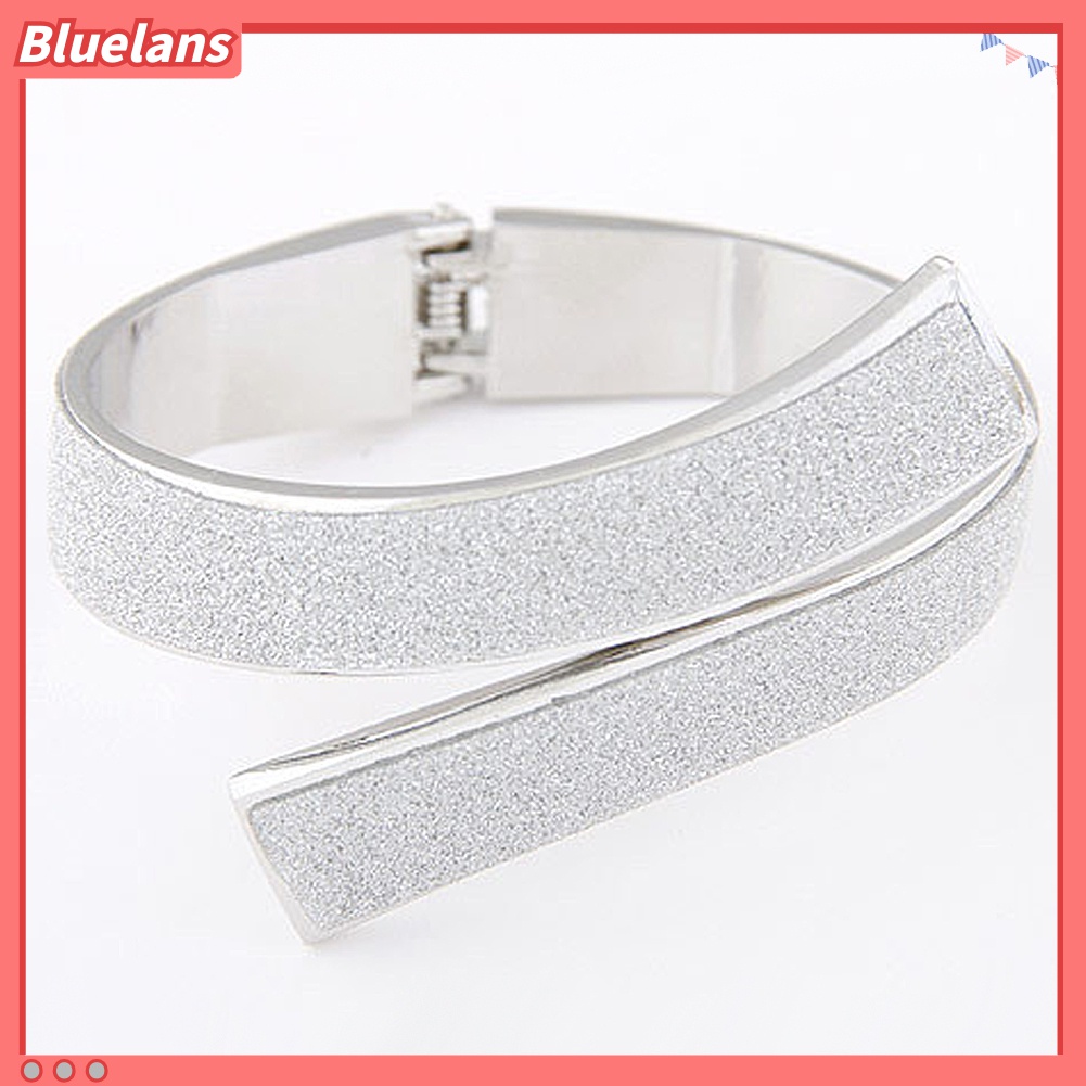 Gelang Bangle Model Terbuka Hias Glitter Gaya Elegan Untuk Wanita