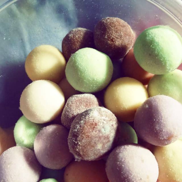

Bola bola susu