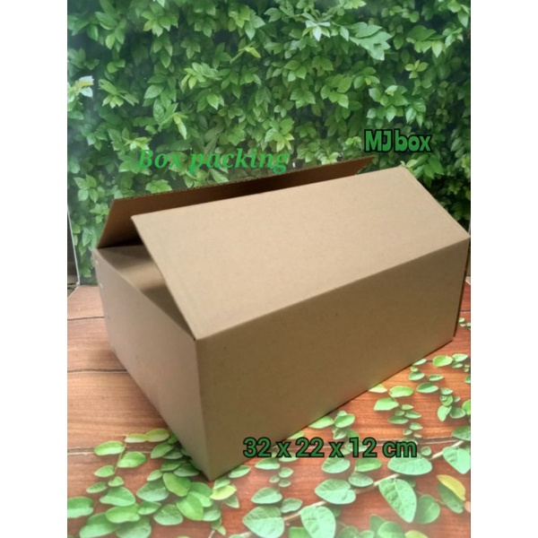 

kardus kotak uk.. 32x22x12 cm... single wall,, box polos, solusi packing serbaguna