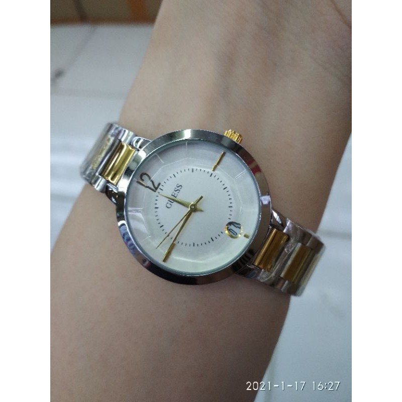 Jam Tangan Wanita Guess 8435 Silver Gold
