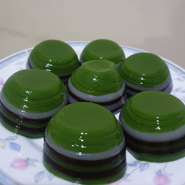 

Kue pepe suji pandan hrg yg tertera harga satuan ya minimal order 10 pcs