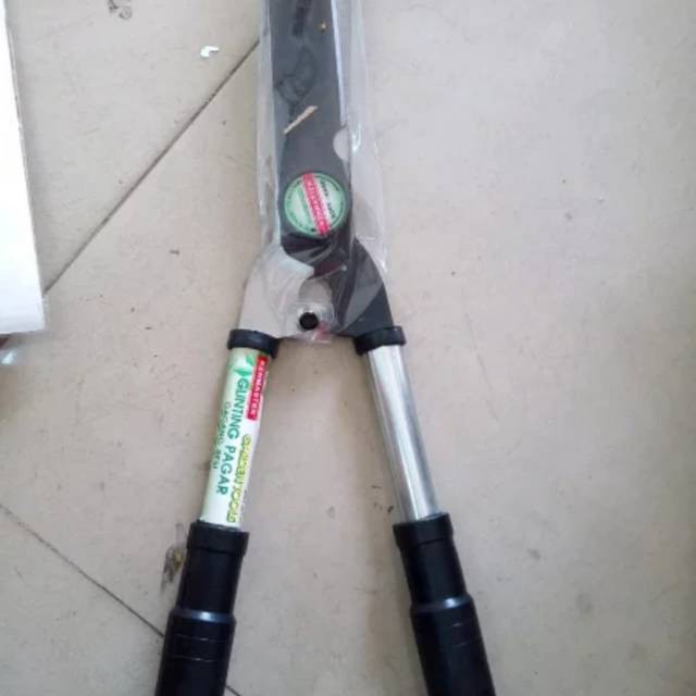 Gunting Pagar/Gunting Tanaman Besar Kenmaster