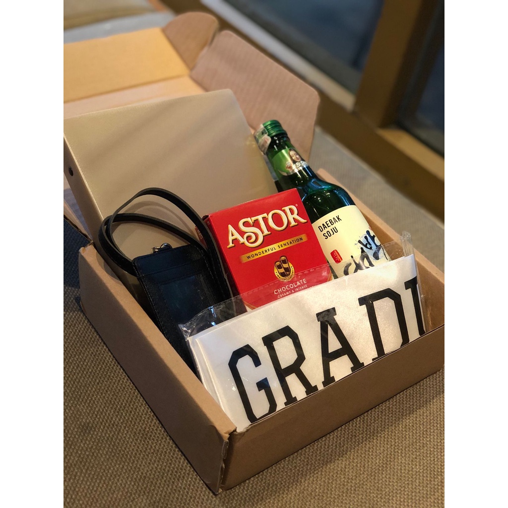 

GRADUATION Hampers B