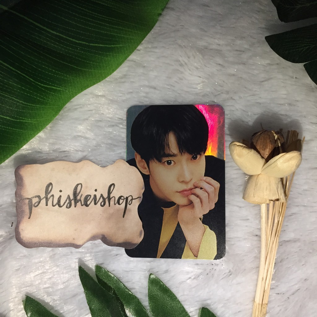 NCT 2018 HOLO PC Doyoung Jungwoo