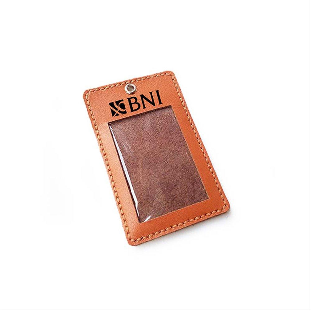 

name tag kulit asli logo Bank BNI warna tan GARANSI 1 TAHUN - tali id card. gantungan id card -