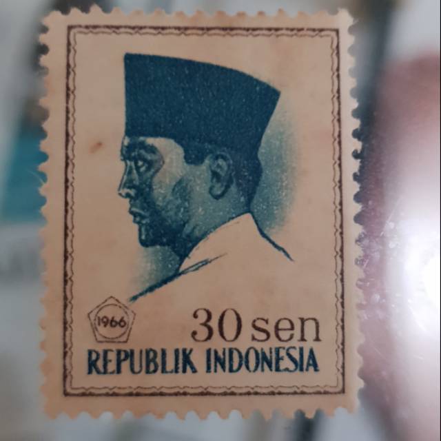 Perangko soekarno