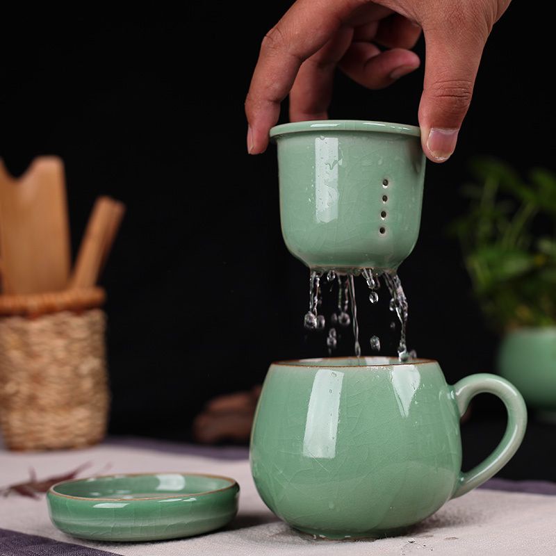 Mug Cangkir Teh Keramik Porselen dengan tutup dan infuser filter