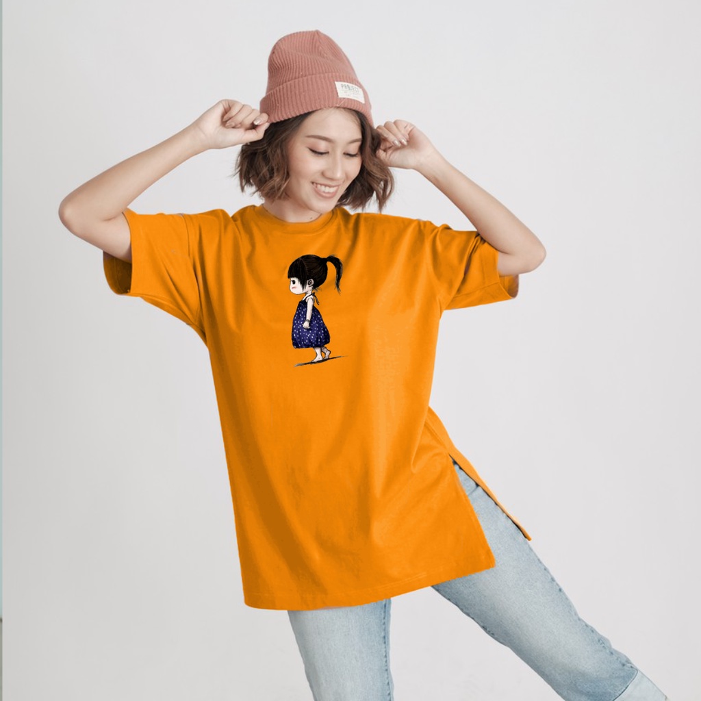 Kaos Oversize Wanita Girl Walk alone Belah Samping Jumbo XXL