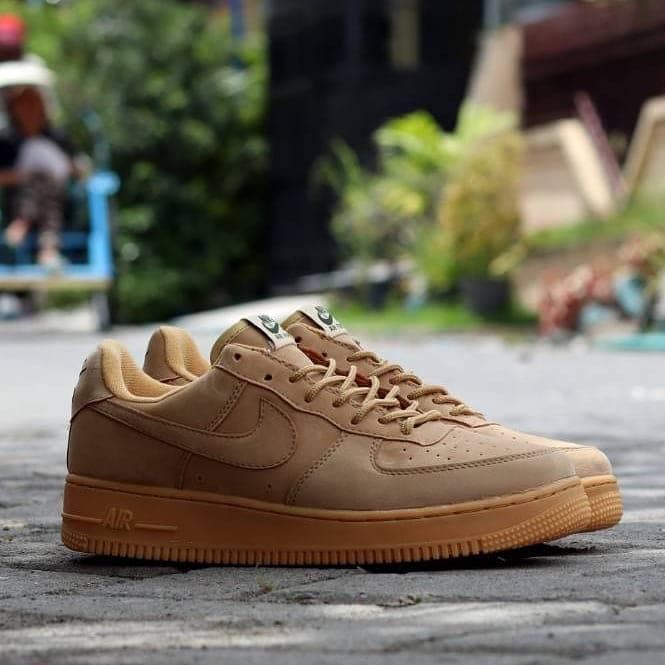 sepatu cowok cewek nike air force 1 low flax