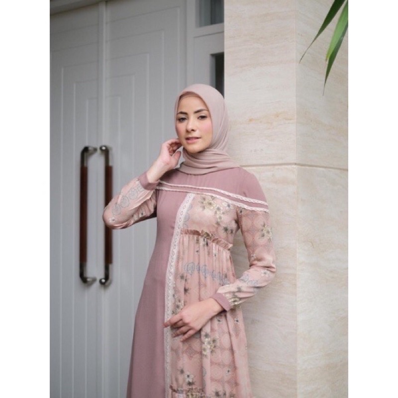 nawal dress by javina