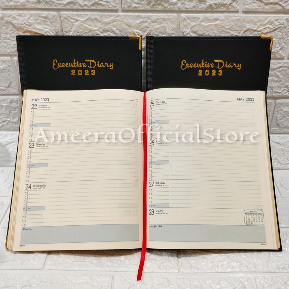 

Terlaris ✨ - BUKU AGENDA / NOTEBOOK EXECUTIVE DIARY 20233.1.23