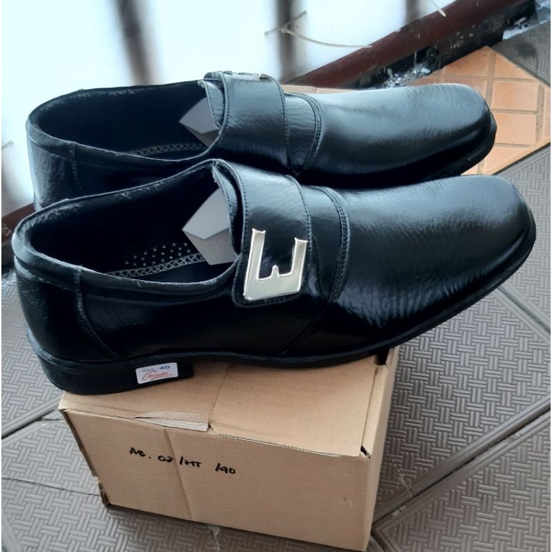 Sepatu Pria Slip On AB 04