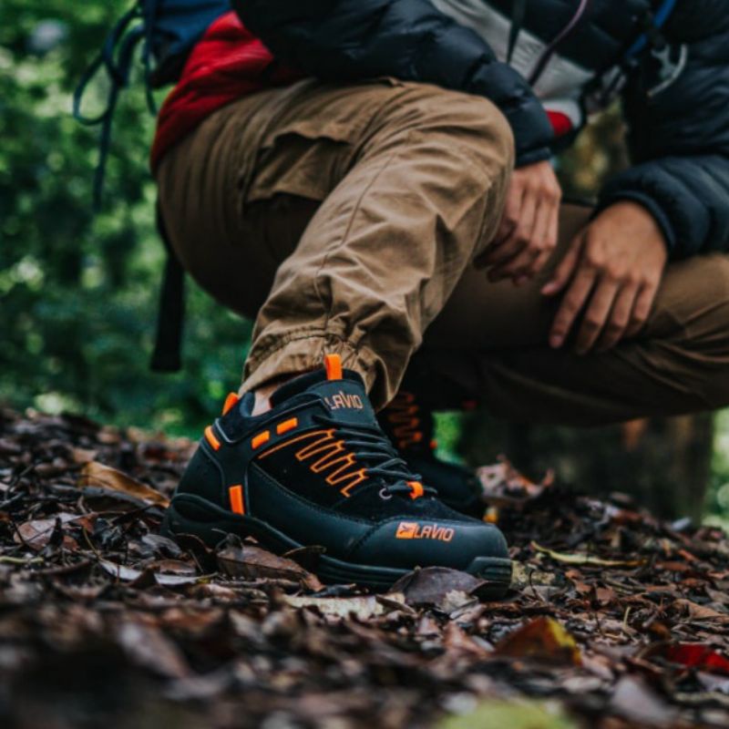 Sepatu Safety Ujung Besi Pria Lavio Leacher Original Kerja Proyek Lapangan Industri