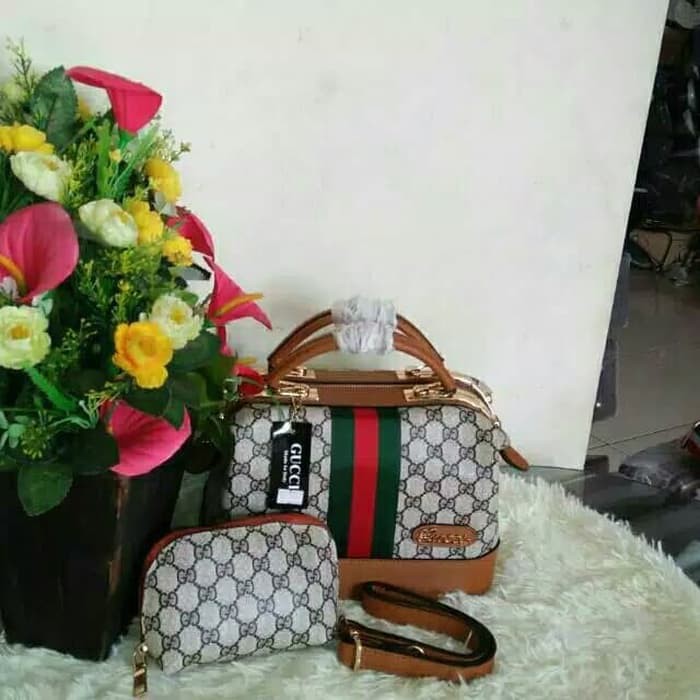 KUALITAS BAGUS TAS WANITA GUCI DOCTOR 02 /TAS WANITA IMPORT /TAS BRANDED/TAS BATAM - HITAM CEPETAN..