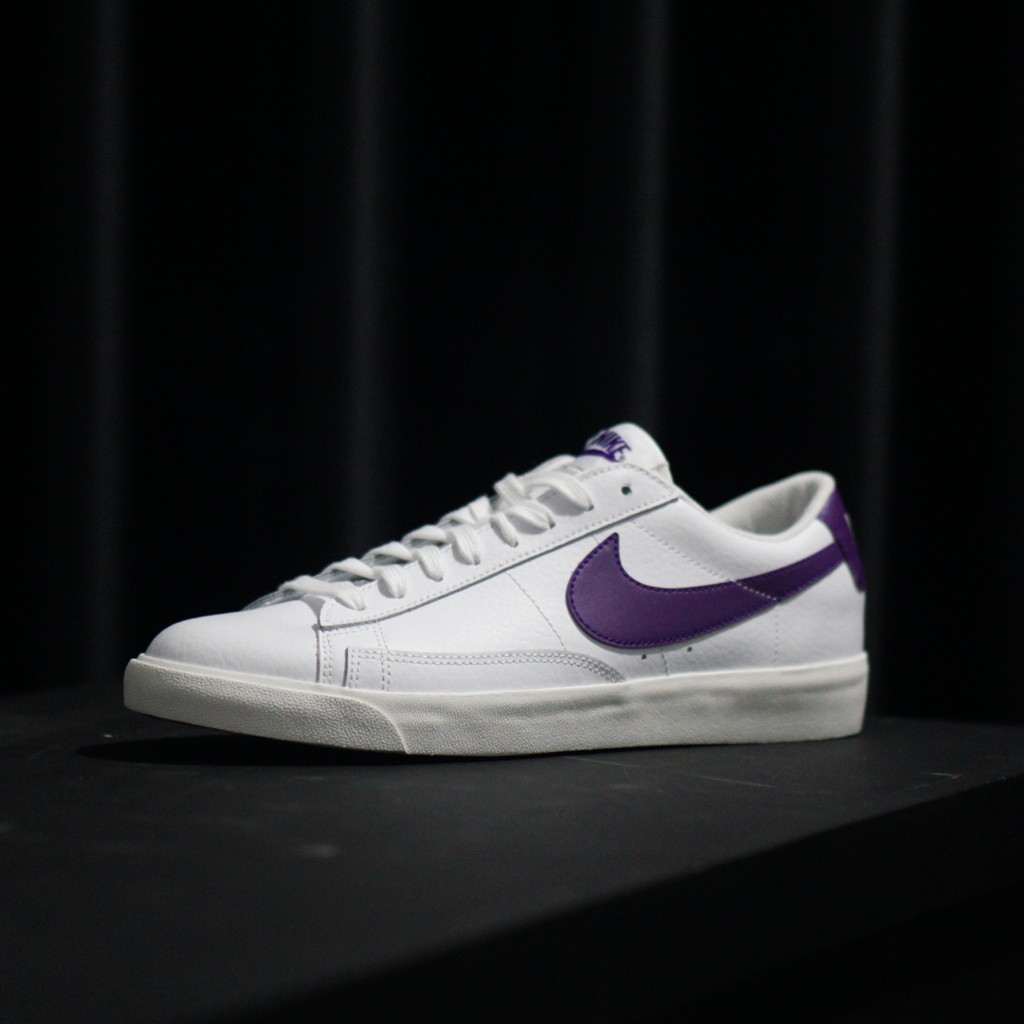 NIKE BLAZER LOW WHITE PIROLE