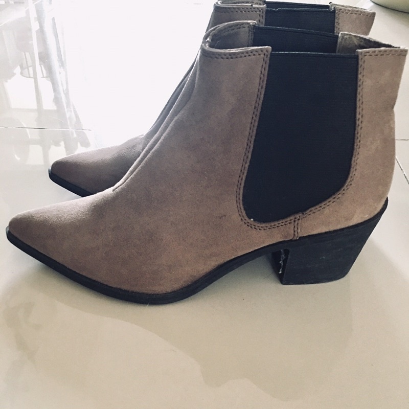 [PRELOVED] BOOTS H&M / HnM Original Store