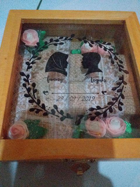 Kotak Mahar 2 Perhiasan Berbahan Kayu Palet