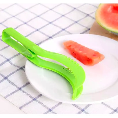 Pisau Alat Pemotong Semangka Plastik Watermelon Cutter Slicer